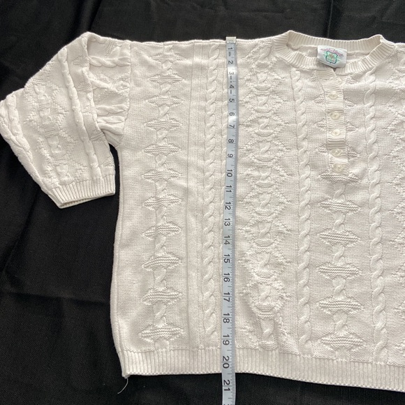 Vintage White Cable Knit Cropped Button-Down Sweater - Picture 11 of 15